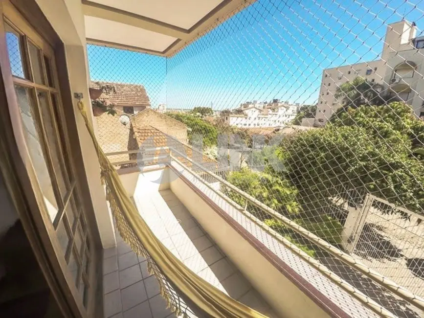 Apartamento com 2 quartos à venda, 78m2 em Menino Deus, Porto Alegre - RS - imagem 8 Foto 8 de Apartamento com 2 quartos à venda, 78m2 em Menino Deus, Porto Alegre - RS