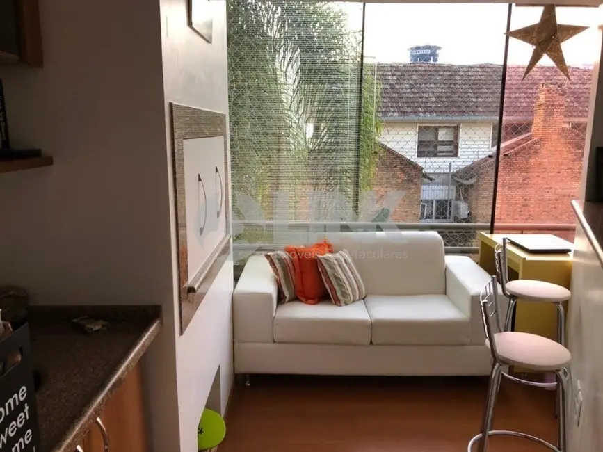 Apartamento com 2 quartos à venda, 78m2 em Menino Deus, Porto Alegre - RS - imagem 3 Foto 3 de Apartamento com 2 quartos à venda, 78m2 em Menino Deus, Porto Alegre - RS