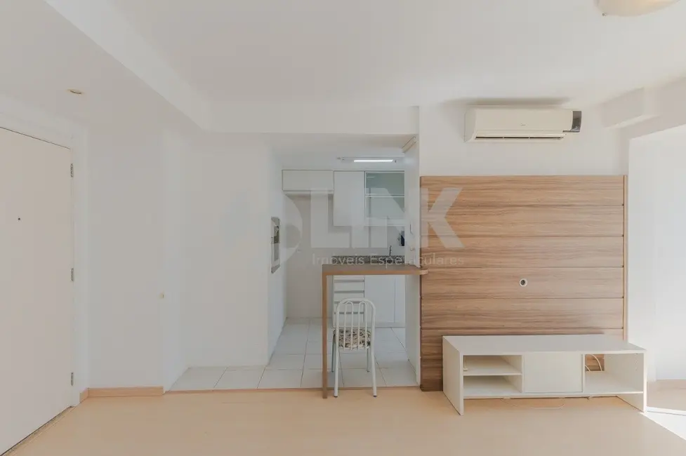 Apartamento com 2 quartos à venda, 62m2 em Passo da Areia, Porto Alegre - RS - imagem 5 Foto 5 de Apartamento com 2 quartos à venda, 62m2 em Passo da Areia, Porto Alegre - RS