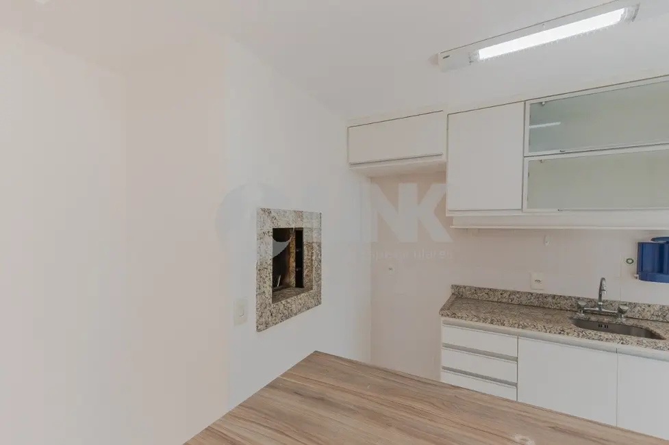 Apartamento com 2 quartos à venda, 62m2 em Passo da Areia, Porto Alegre - RS - imagem 8 Foto 8 de Apartamento com 2 quartos à venda, 62m2 em Passo da Areia, Porto Alegre - RS