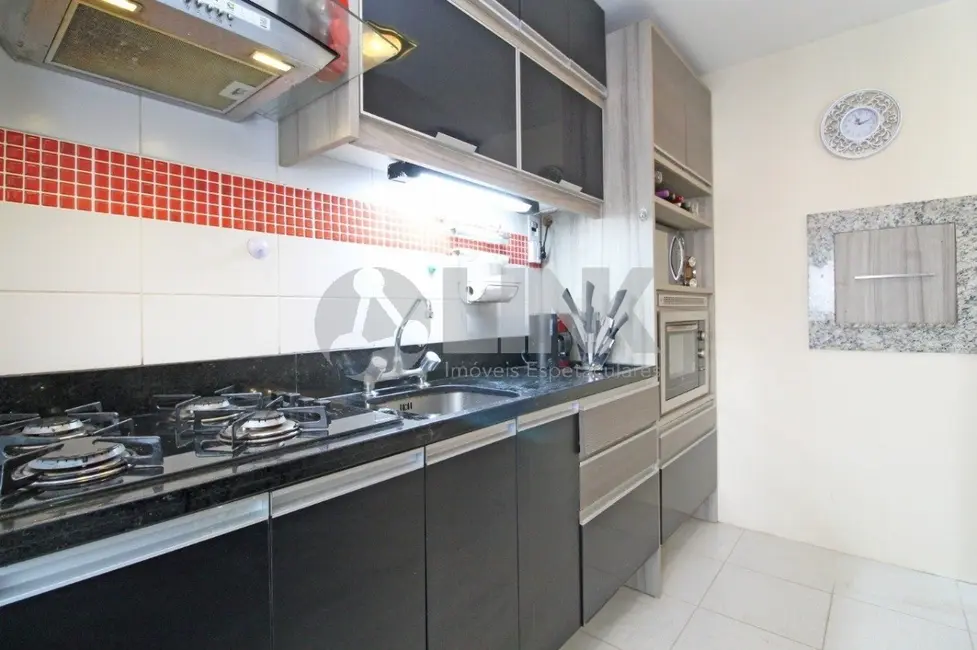 Foto 8 de Apartamento com 2 quartos à venda, 62m2 em Passo da Areia, Porto Alegre - RS