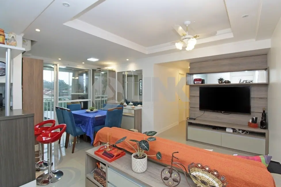 Foto 4 de Apartamento com 3 quartos à venda, 85m2 em Passo da Areia, Porto Alegre - RS