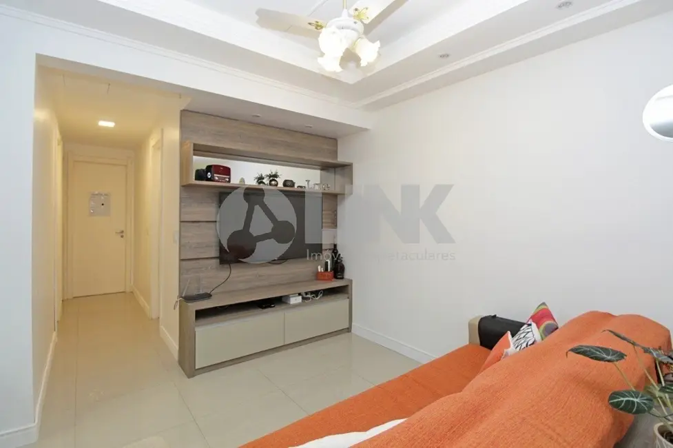 Foto 5 de Apartamento com 3 quartos à venda, 85m2 em Passo da Areia, Porto Alegre - RS