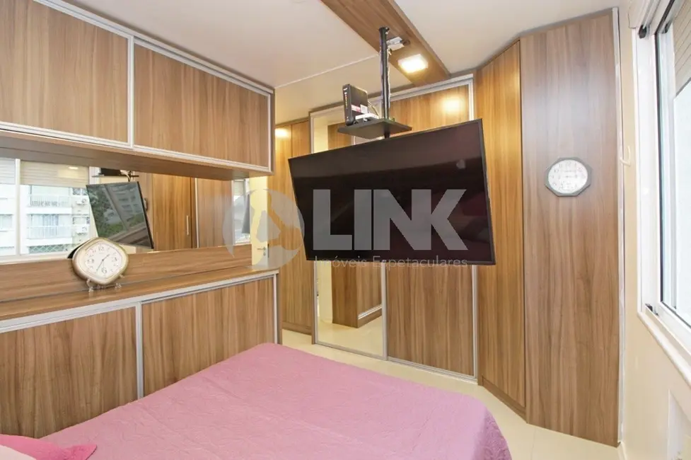 Foto 6 de Apartamento com 3 quartos à venda, 85m2 em Passo da Areia, Porto Alegre - RS