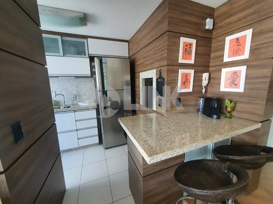 Apartamento com 2 quartos à venda, 68m2 em Passo da Areia, Porto Alegre - RS - imagem 7 Foto 7 de Apartamento com 2 quartos à venda, 68m2 em Passo da Areia, Porto Alegre - RS