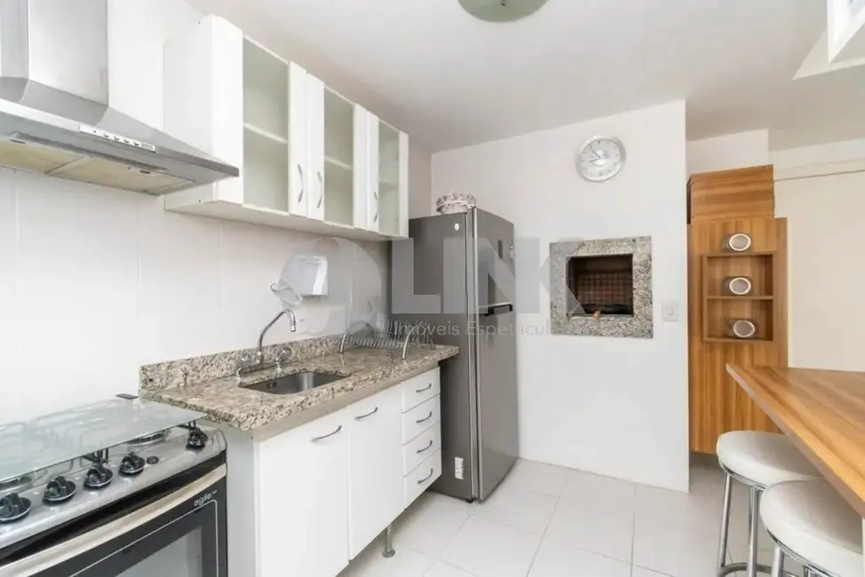 Apartamento com 2 quartos à venda, 61m2 em Passo da Areia, Porto Alegre - RS - imagem 8 Foto 8 de Apartamento com 2 quartos à venda, 61m2 em Passo da Areia, Porto Alegre - RS