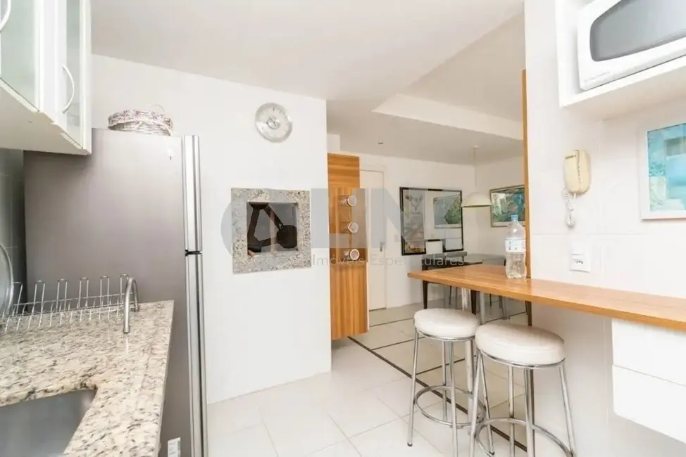 Apartamento com 2 quartos à venda, 61m2 em Passo da Areia, Porto Alegre - RS - imagem 7 Foto 7 de Apartamento com 2 quartos à venda, 61m2 em Passo da Areia, Porto Alegre - RS