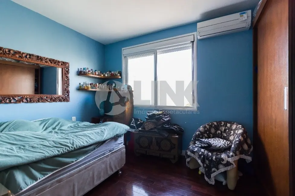 Foto 4 de Apartamento com 3 quartos à venda, 85m2 em Passo da Areia, Porto Alegre - RS