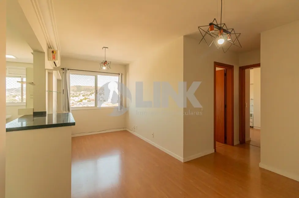 Foto 2 de Apartamento com 2 quartos à venda, 52m2 em Rio Branco, Porto Alegre - RS