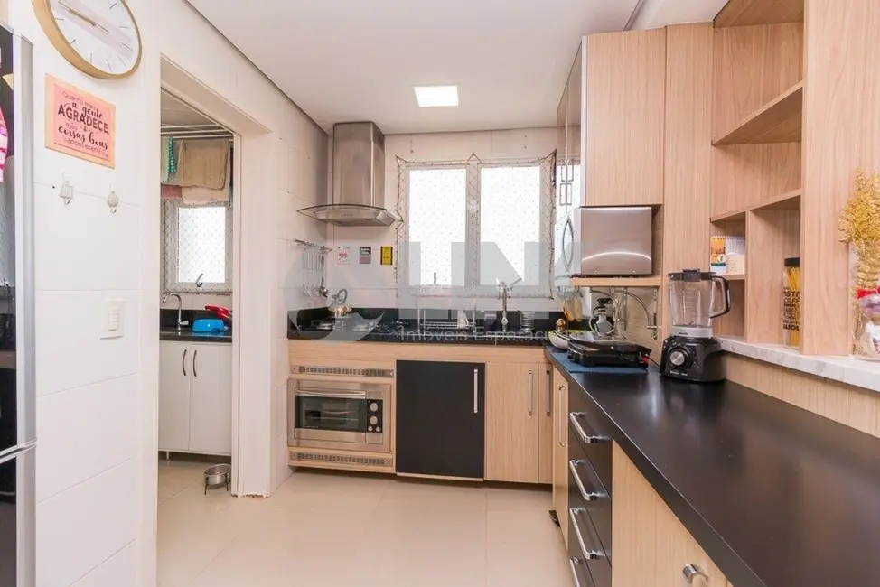 Apartamento com 2 quartos à venda, 77m2 em Petrópolis, Porto Alegre - RS - imagem 7 Foto 7 de Apartamento com 2 quartos à venda, 77m2 em Petrópolis, Porto Alegre - RS