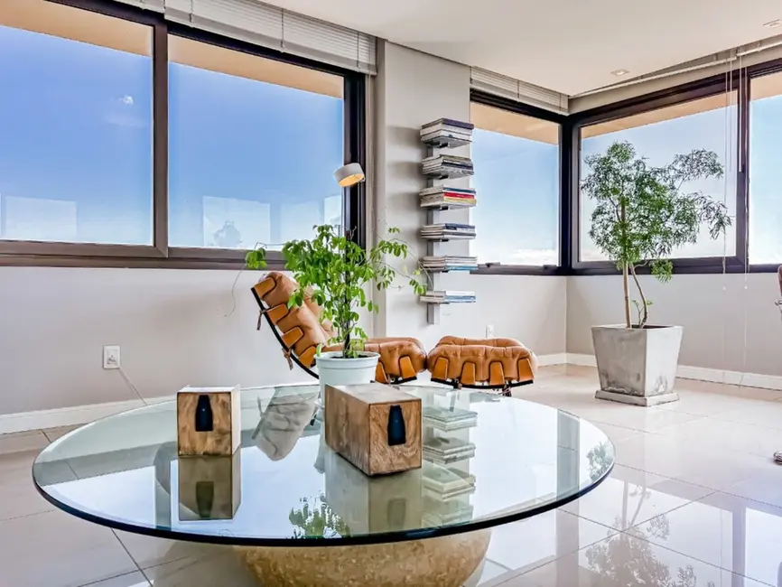 Foto 8 de Apartamento com 3 quartos à venda, 168m2 em Rio Branco, Porto Alegre - RS