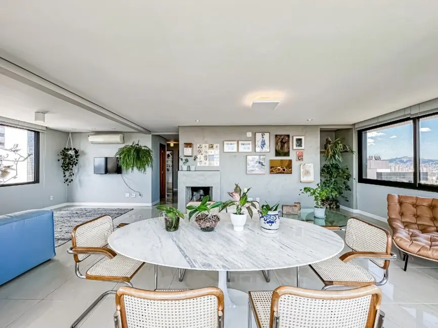 Foto 4 de Apartamento com 3 quartos à venda, 168m2 em Rio Branco, Porto Alegre - RS