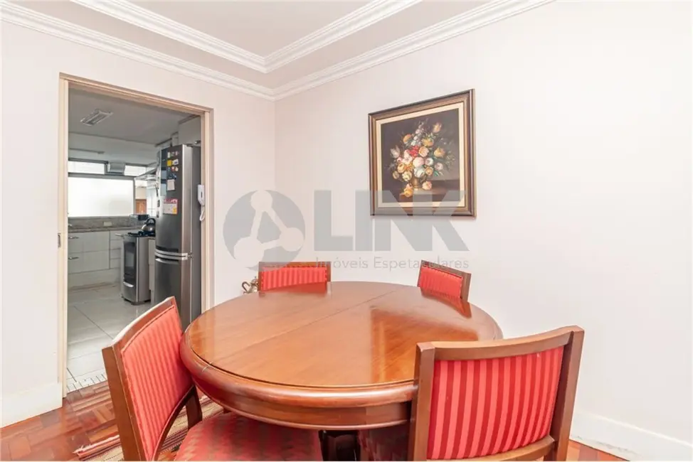 Foto 9 de Apartamento com 3 quartos à venda, 145m2 em Moinhos de Vento, Porto Alegre - RS