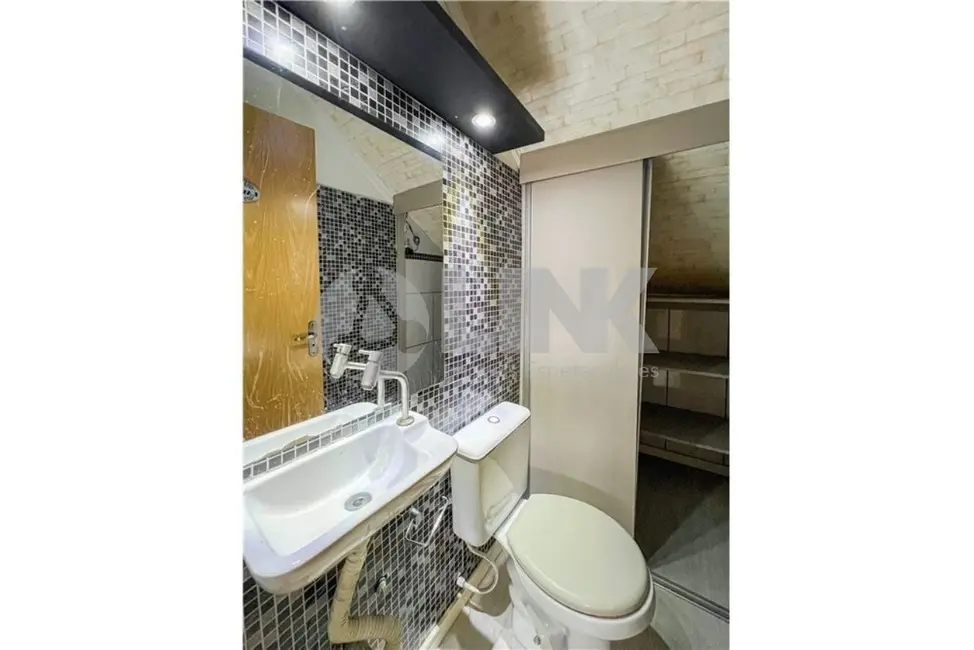 Casa com 2 quartos à venda, 69m2 em Nossa Senhora das Graças, Canoas - RS - imagem 6 Foto 6 de Casa com 2 quartos à venda, 69m2 em Nossa Senhora das Graças, Canoas - RS