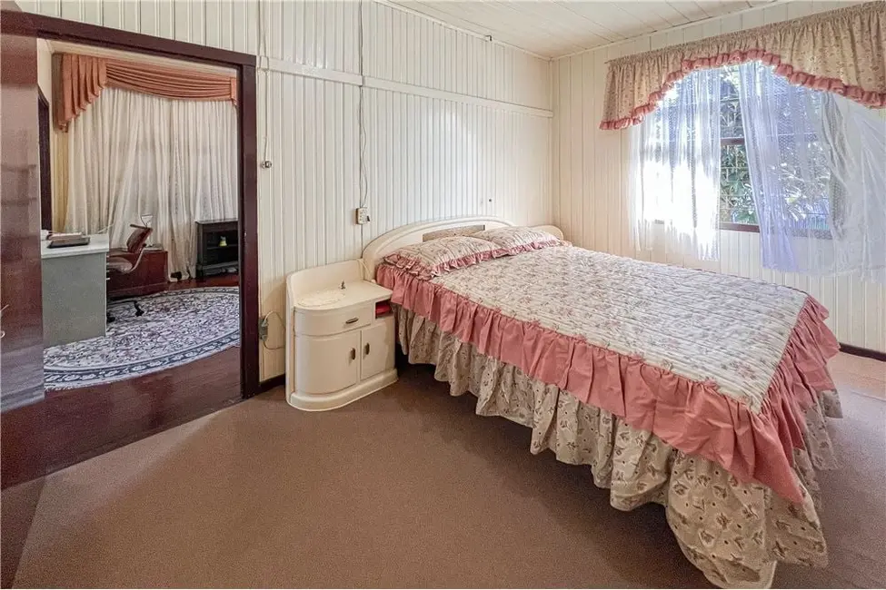 Foto 2 de Casa com 3 quartos à venda, 270m2 em Marechal Rondon, Canoas - RS