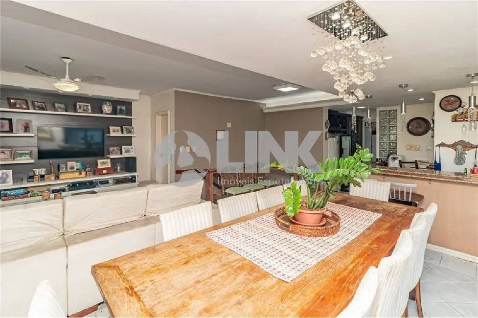 Foto 3 de Apartamento com 3 quartos à venda, 200m2 em Auxiliadora, Porto Alegre - RS