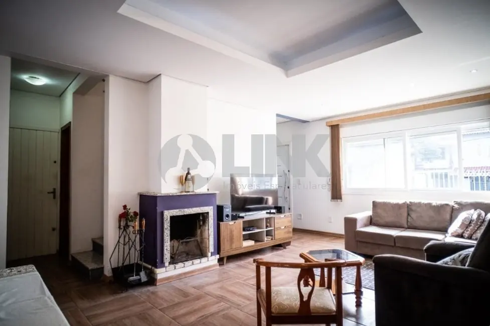 Foto 2 de Casa com 4 quartos à venda, 200m2 em Morro Santana, Porto Alegre - RS