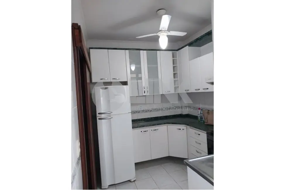 Apartamento com 3 quartos à venda, 67m2 em Rio Branco, Porto Alegre - RS - imagem 5 Foto 5 de Apartamento com 3 quartos à venda, 67m2 em Rio Branco, Porto Alegre - RS