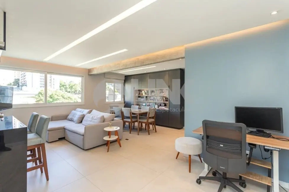 Apartamento com 2 quartos à venda, 66m2 em Higienópolis, Porto Alegre - RS - imagem 3 Foto 3 de Apartamento com 2 quartos à venda, 66m2 em Higienópolis, Porto Alegre - RS