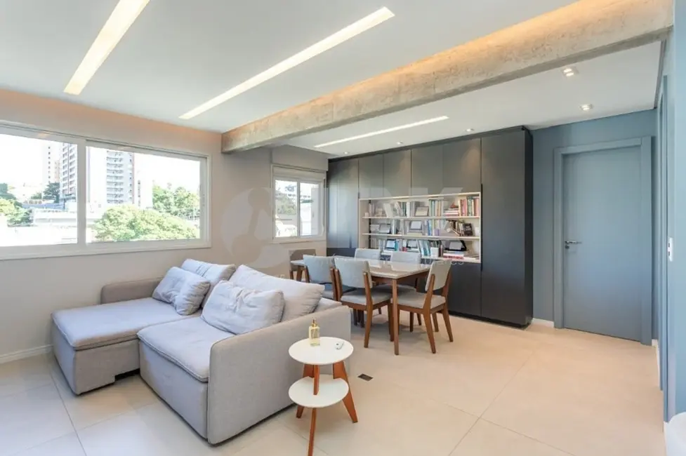 Apartamento com 2 quartos à venda, 66m2 em Higienópolis, Porto Alegre - RS - imagem 5 Foto 5 de Apartamento com 2 quartos à venda, 66m2 em Higienópolis, Porto Alegre - RS