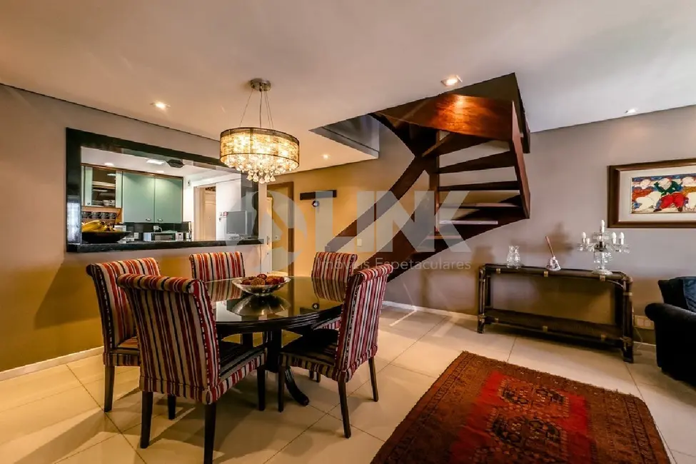 Foto 2 de Apartamento com 3 quartos à venda, 245m2 em Bela Vista, Porto Alegre - RS