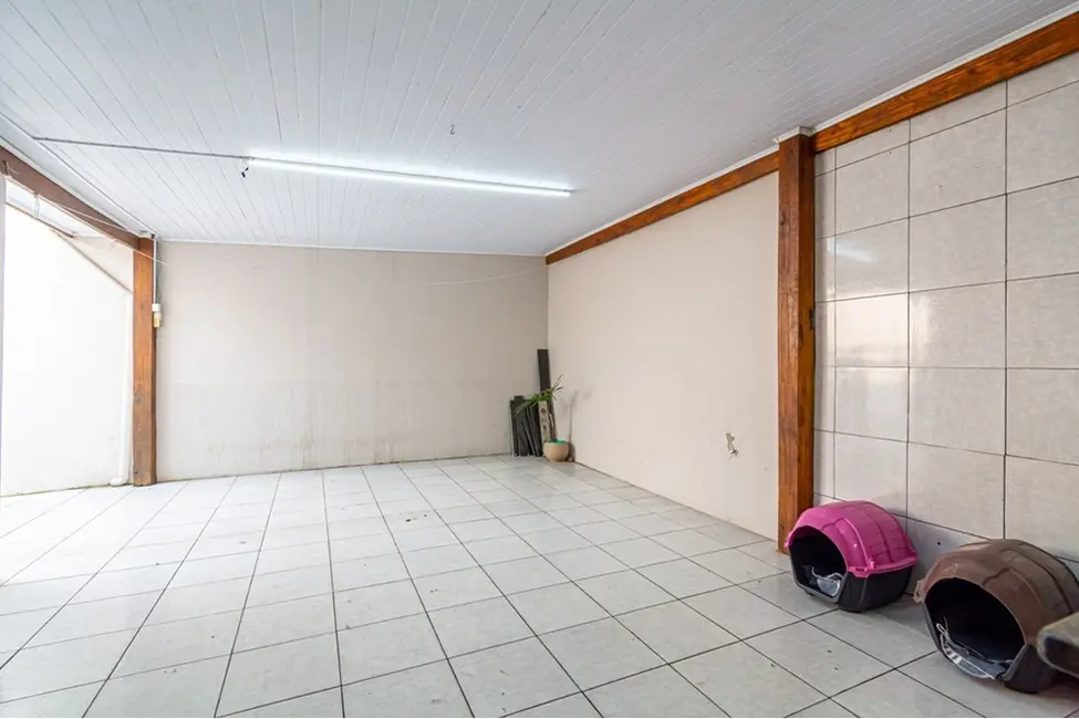 Casa com 2 quartos à venda, 79m2 em São José, Canoas - RS - imagem 5 Foto 5 de Casa com 2 quartos à venda, 79m2 em São José, Canoas - RS