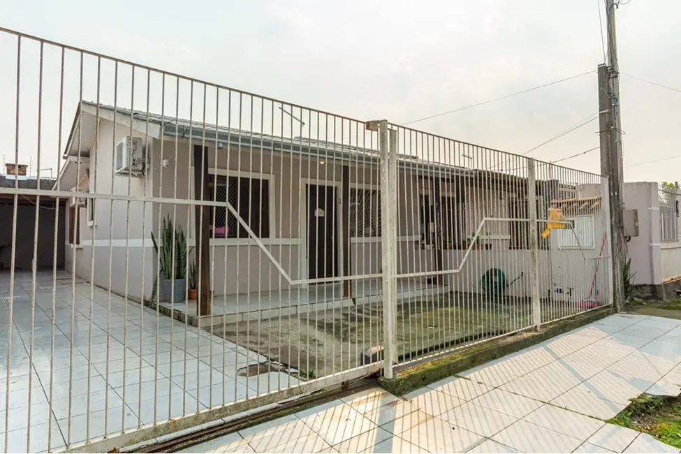 Casa com 2 quartos à venda, 79m2 em São José, Canoas - RS - imagem 3 Foto 3 de Casa com 2 quartos à venda, 79m2 em São José, Canoas - RS