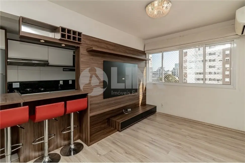 Apartamento com 2 quartos à venda, 58m2 em Passo da Areia, Porto Alegre - RS - imagem 1 Foto 1 de Apartamento com 2 quartos à venda, 58m2 em Passo da Areia, Porto Alegre - RS