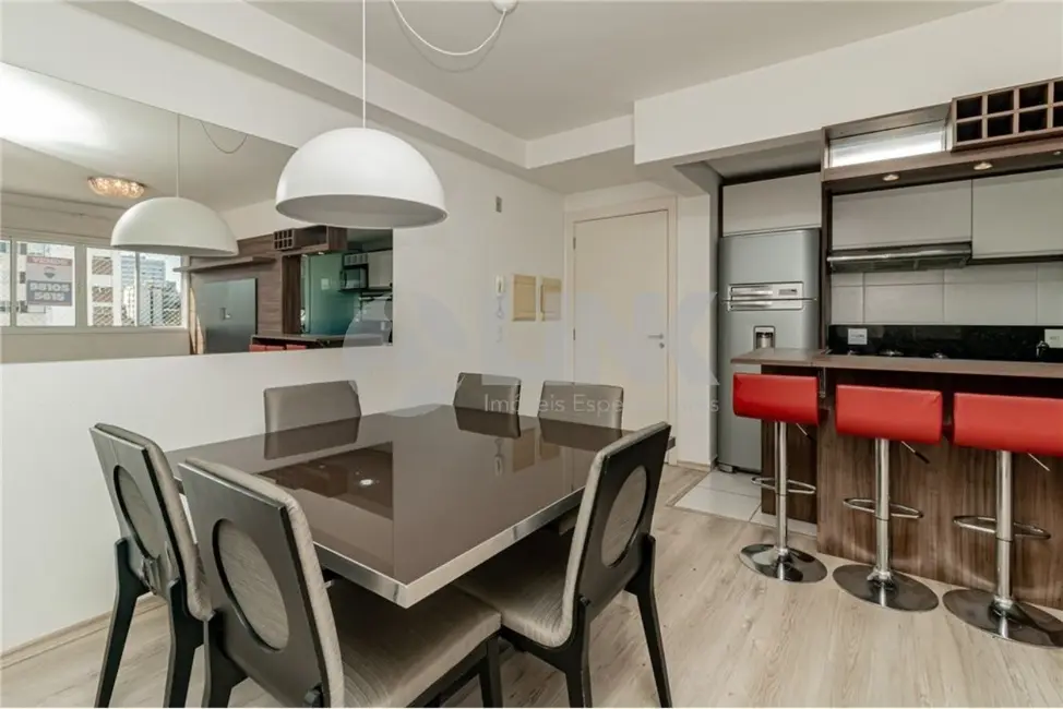 Apartamento com 2 quartos à venda, 58m2 em Passo da Areia, Porto Alegre - RS - imagem 4 Foto 4 de Apartamento com 2 quartos à venda, 58m2 em Passo da Areia, Porto Alegre - RS