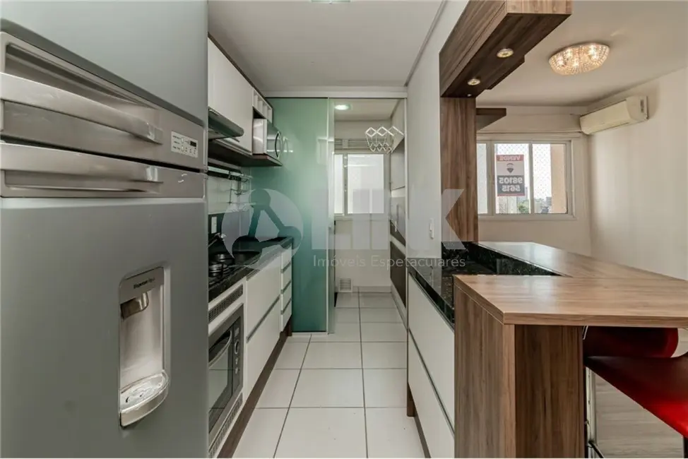 Apartamento com 2 quartos à venda, 58m2 em Passo da Areia, Porto Alegre - RS - imagem 7 Foto 7 de Apartamento com 2 quartos à venda, 58m2 em Passo da Areia, Porto Alegre - RS
