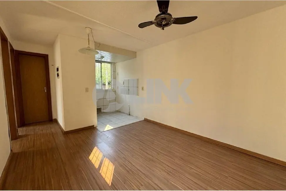Foto 2 de Apartamento com 2 quartos à venda, 38m2 em Jardim Leopoldina, Porto Alegre - RS