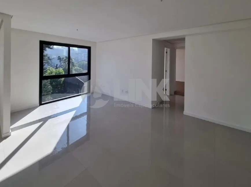 Foto 2 de Apartamento com 2 quartos à venda, 63m2 em Bela Vista, Porto Alegre - RS