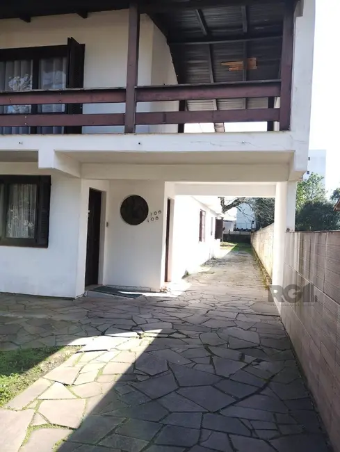 Casa com 7 quartos à venda, 482m2 em Camaquã, Porto Alegre - RS - imagem 2 Foto 2 de Casa com 7 quartos à venda, 482m2 em Camaquã, Porto Alegre - RS