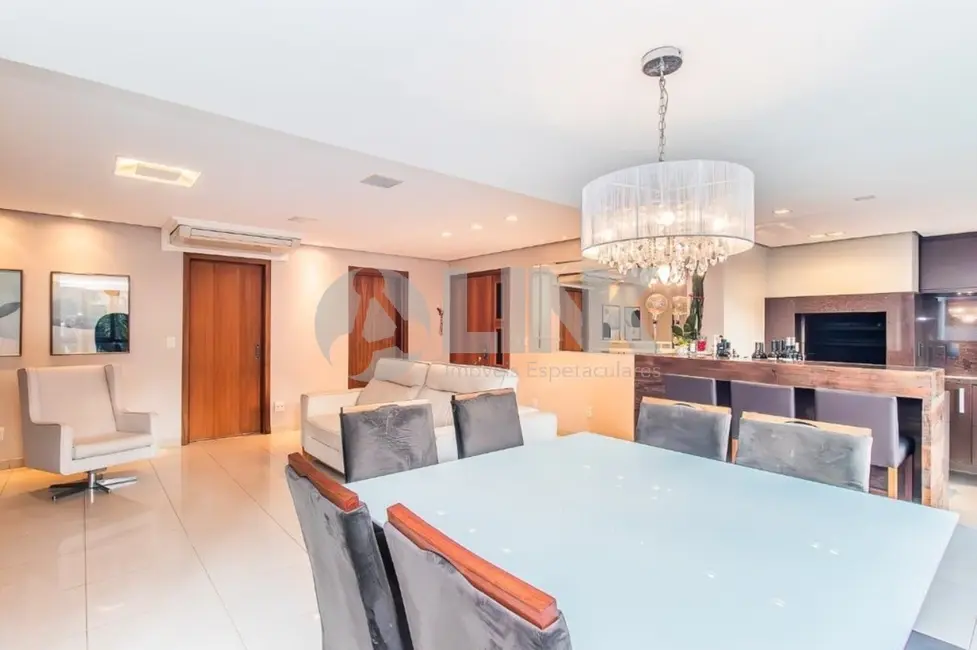 Foto 7 de Apartamento com 3 quartos à venda, 125m2 em Rio Branco, Porto Alegre - RS