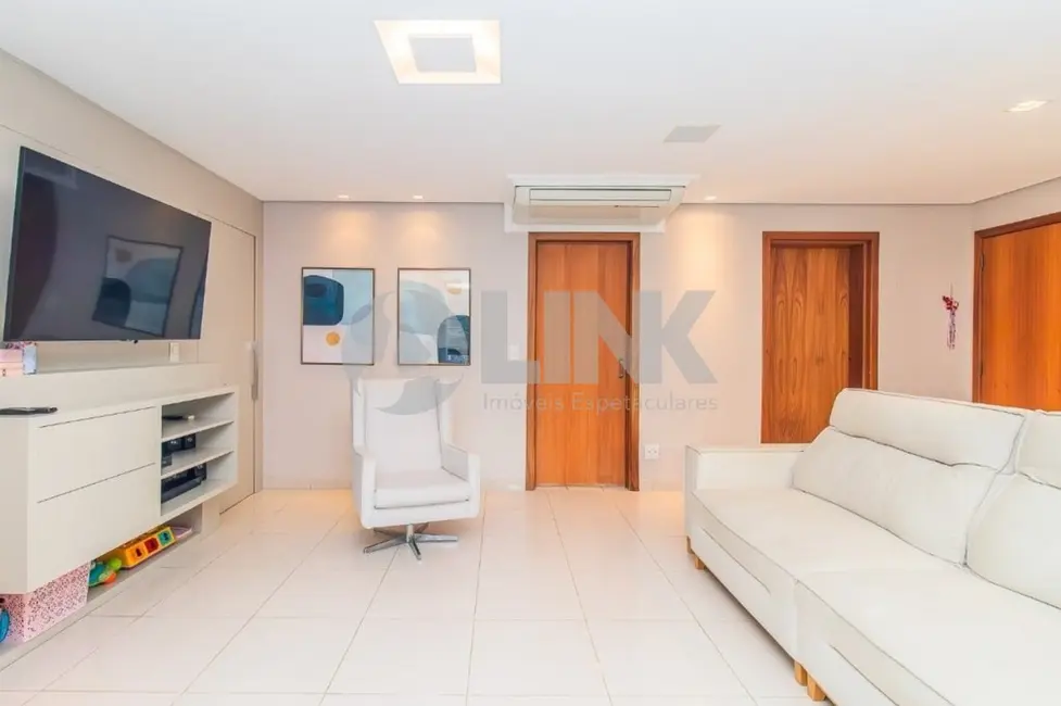 Foto 9 de Apartamento com 3 quartos à venda, 125m2 em Rio Branco, Porto Alegre - RS