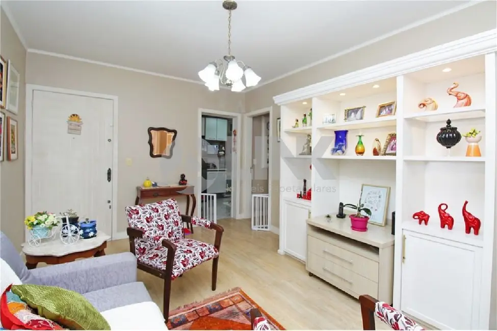 Apartamento com 3 quartos à venda, 84m2 em Menino Deus, Porto Alegre - RS - imagem 3 Foto 3 de Apartamento com 3 quartos à venda, 84m2 em Menino Deus, Porto Alegre - RS