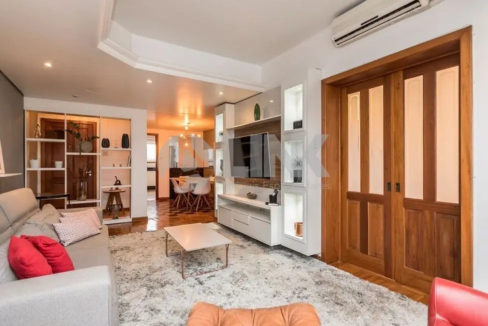 Apartamento com 3 quartos à venda, 107m2 em Santana, Porto Alegre - RS - imagem 2 Foto 2 de Apartamento com 3 quartos à venda, 107m2 em Santana, Porto Alegre - RS