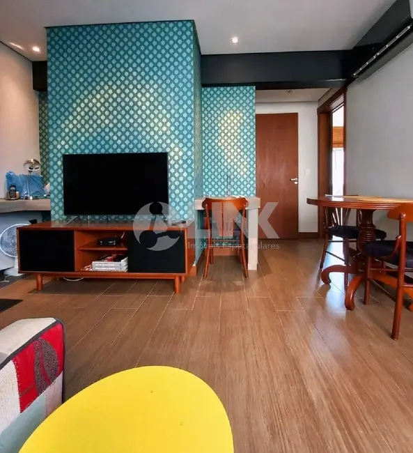 Apartamento com 2 quartos à venda, 50m2 em Moinhos de Vento, Porto Alegre - RS - imagem 2 Foto 2 de Apartamento com 2 quartos à venda, 50m2 em Moinhos de Vento, Porto Alegre - RS