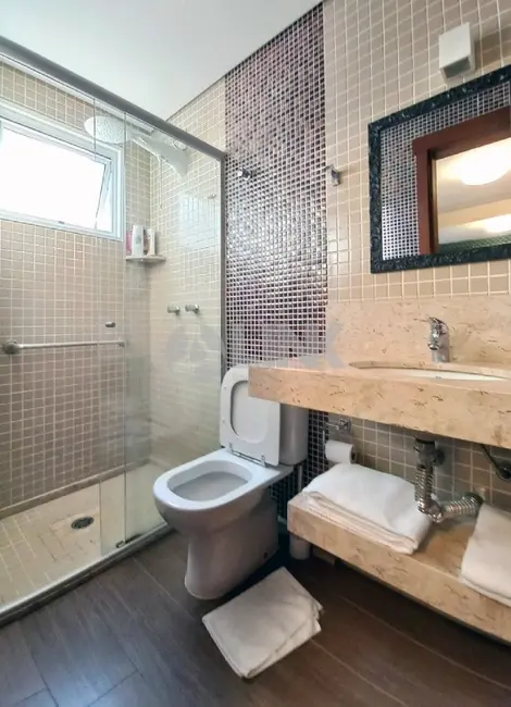 Apartamento com 2 quartos à venda, 50m2 em Moinhos de Vento, Porto Alegre - RS - imagem 9 Foto 9 de Apartamento com 2 quartos à venda, 50m2 em Moinhos de Vento, Porto Alegre - RS