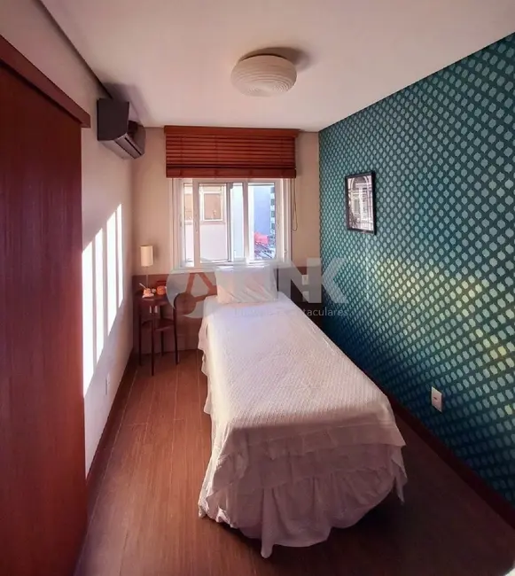 Apartamento com 2 quartos à venda, 50m2 em Moinhos de Vento, Porto Alegre - RS - imagem 8 Foto 8 de Apartamento com 2 quartos à venda, 50m2 em Moinhos de Vento, Porto Alegre - RS