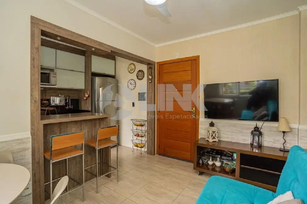 Foto 3 de Apartamento com 2 quartos à venda, 47m2 em Cavalhada, Porto Alegre - RS