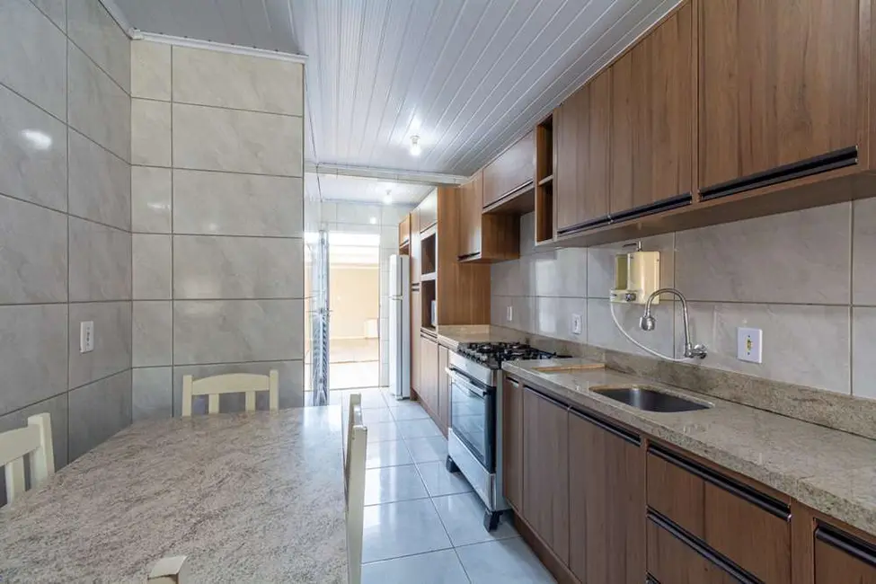 Casa com 2 quartos à venda, 52m2 em São José, Canoas - RS - imagem 6 Foto 6 de Casa com 2 quartos à venda, 52m2 em São José, Canoas - RS