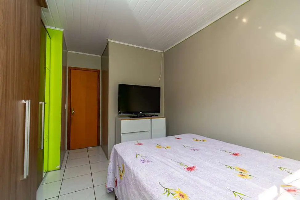 Casa com 2 quartos à venda, 52m2 em São José, Canoas - RS - imagem 8 Foto 8 de Casa com 2 quartos à venda, 52m2 em São José, Canoas - RS
