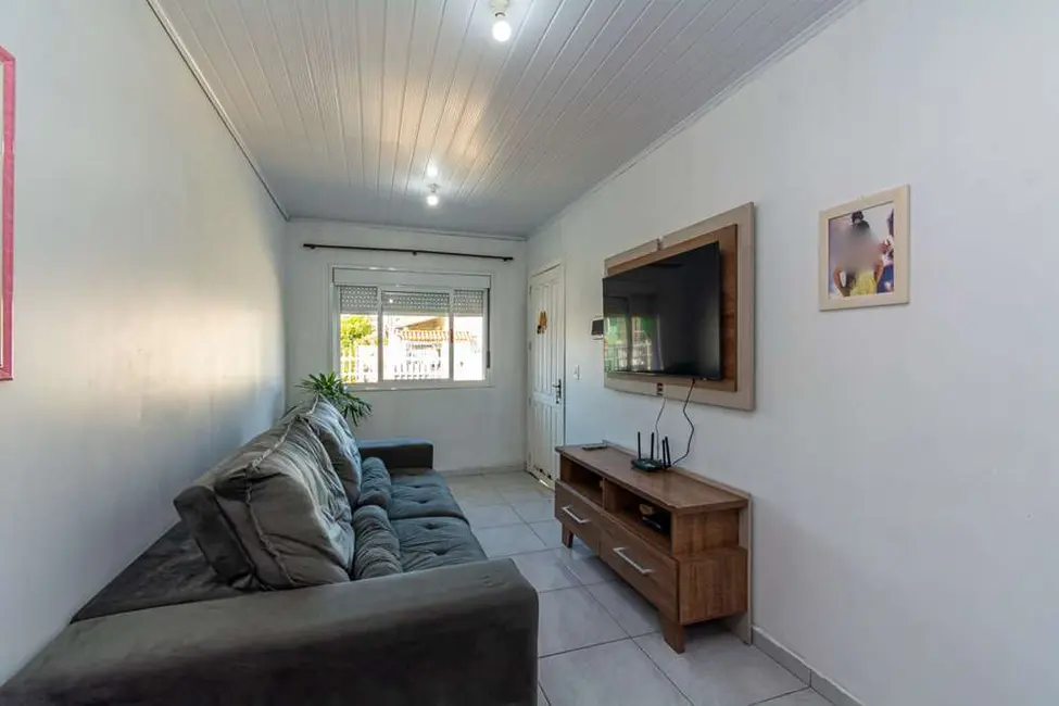 Casa com 2 quartos à venda, 52m2 em São José, Canoas - RS - imagem 4 Foto 4 de Casa com 2 quartos à venda, 52m2 em São José, Canoas - RS