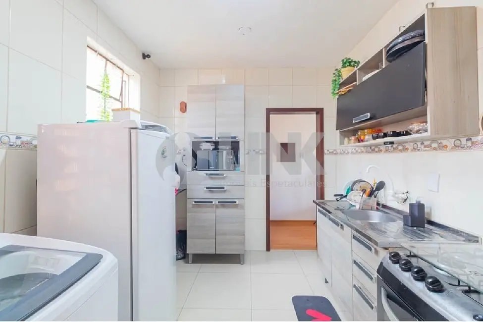 Foto 5 de Apartamento com 4 quartos à venda, 85m2 em Passo da Areia, Porto Alegre - RS