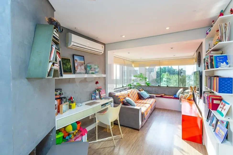Apartamento com 2 quartos à venda, 89m2 em Moinhos de Vento, Porto Alegre - RS - imagem 1 Foto 1 de Apartamento com 2 quartos à venda, 89m2 em Moinhos de Vento, Porto Alegre - RS