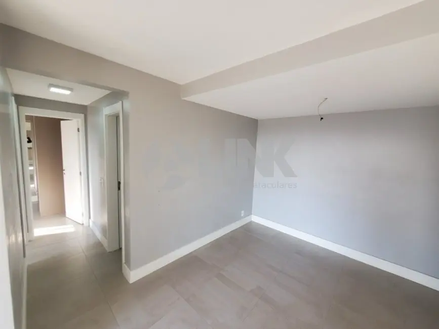 Apartamento com 2 quartos à venda, 67m2 em São Geraldo, Porto Alegre - RS - imagem 9 Foto 9 de Apartamento com 2 quartos à venda, 67m2 em São Geraldo, Porto Alegre - RS