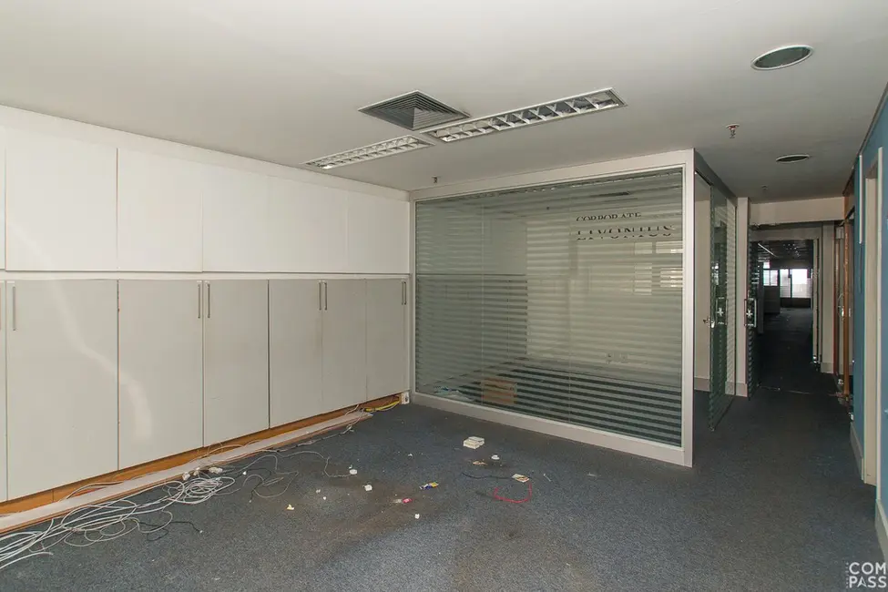 Sala Comercial à venda, 134m2 em Centro Histórico, Porto Alegre - RS - imagem 7 Foto 7 de Sala Comercial à venda, 134m2 em Centro Histórico, Porto Alegre - RS