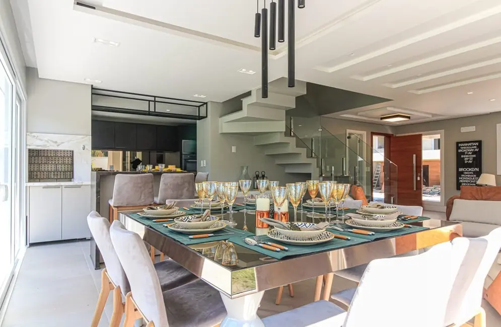 Foto 8 de Casa de Condomínio com 3 quartos à venda, 300m2 em Ipanema, Porto Alegre - RS