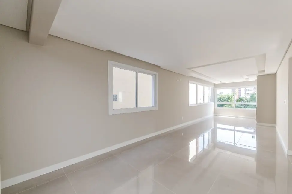 Foto 2 de Apartamento com 2 quartos à venda, 83m2 em Petrópolis, Porto Alegre - RS